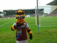 /album/z-nasich-ciest-za-sportom-po-svete/maskot-burnley-jpg/